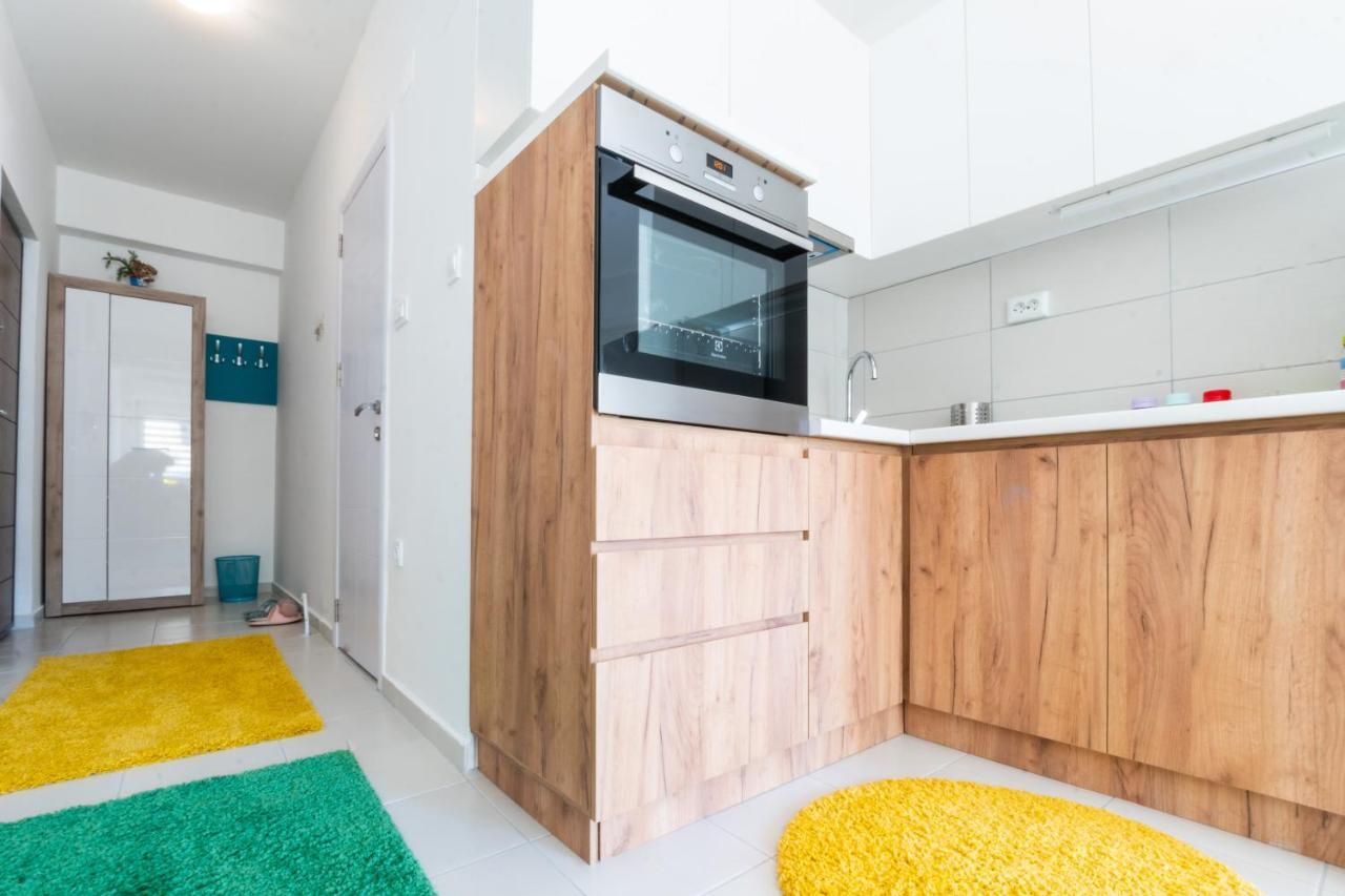 • Charming ǀ Near City Mall ǀ 1Br • Apartment Skopje Bagian luar foto